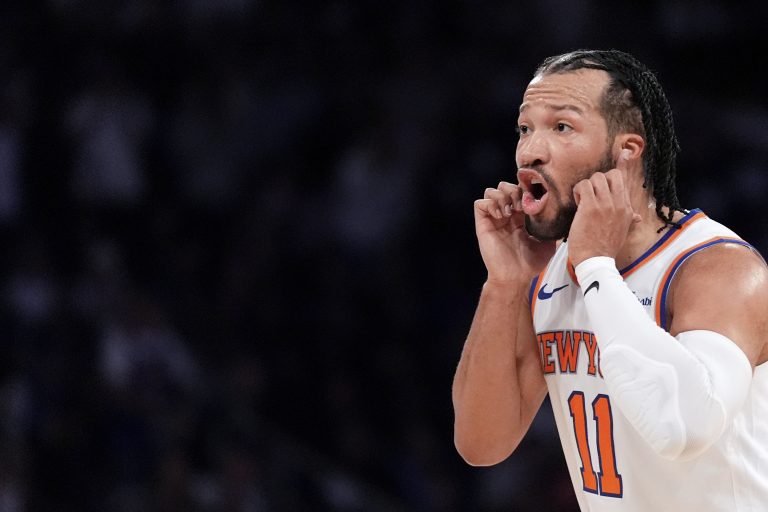 moranelkarifnews : NBA playoffs: Jalen Brunson jams finger in Tim Hardaway Jr.’s eye, drawing flagrant foul and wrath of Pistons fans